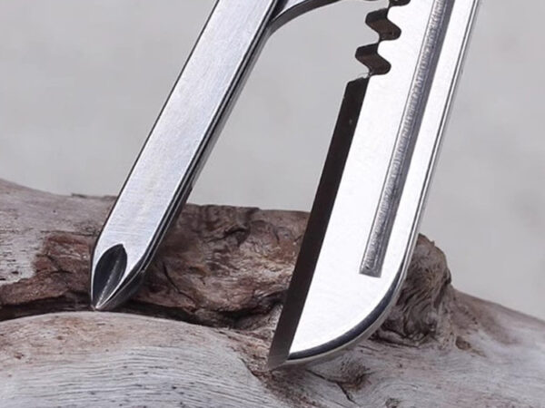 Multifunctional Keychain 8-in-1 Mini Portable Waist Tool 1