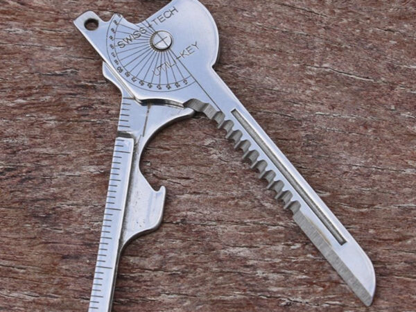 Multifunctional Keychain 8-in-1 Mini Portable Waist Tool