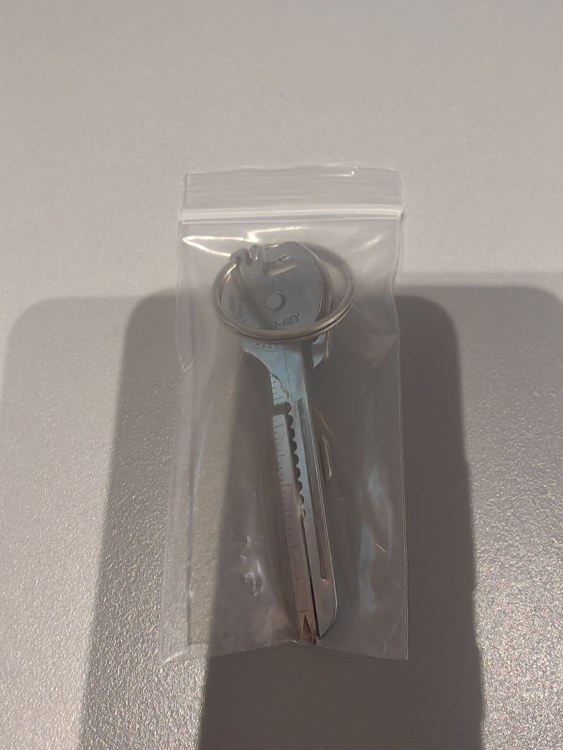 Multifunctional Keychain 8-in-1 Mini Portable Waist Tool Package