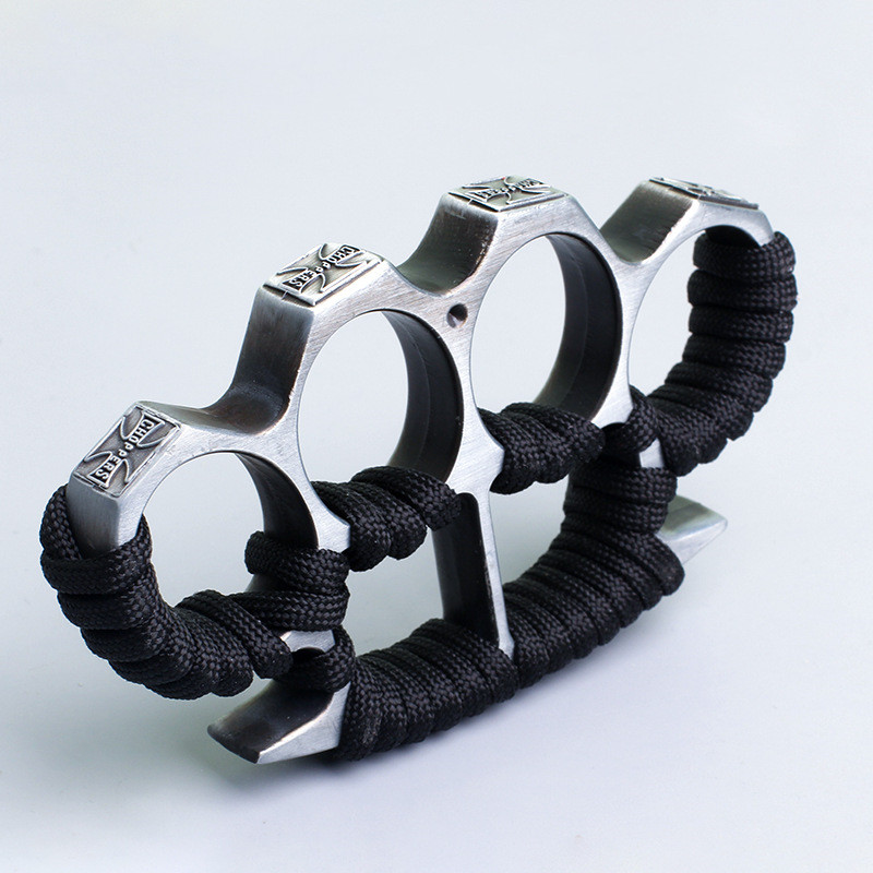 Ancient-Silver-Color-Hand-Brace-Zinc-Alloy-Four-Finger-Knuckle-Guard-with-Strap.jpg